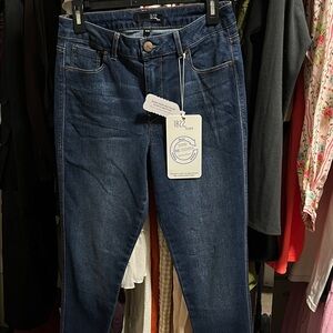 1822 Denim Women's Dark Blue Skinny Jeans